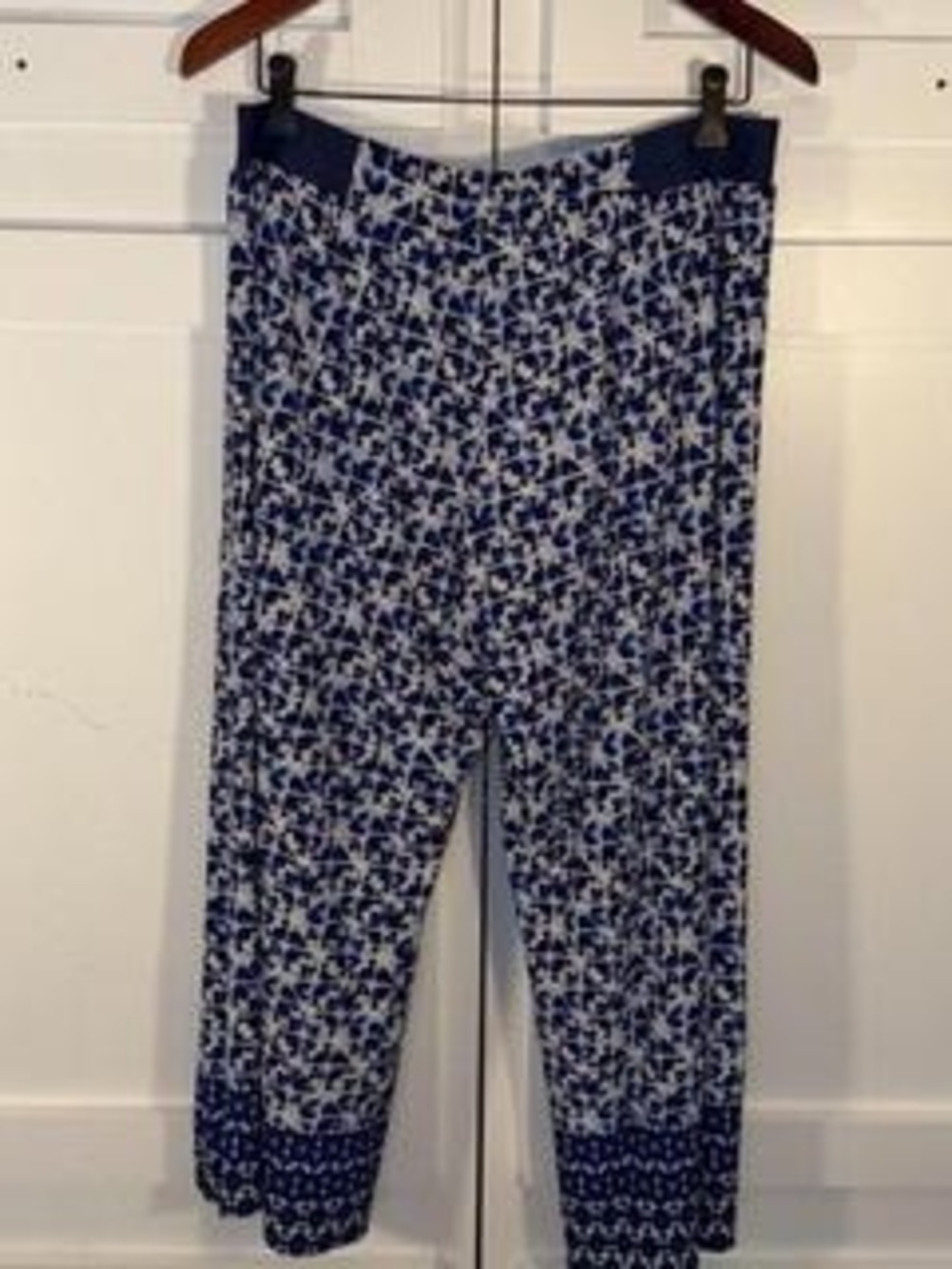 Ruby Rd. Blue Printed Cropped Pants PL - Picture 2 of 8